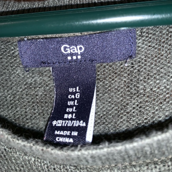 gap - Picture 2 of 2
